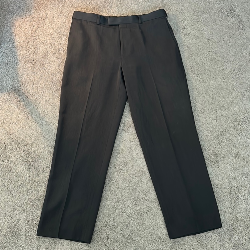 Men’s slacks-34/30